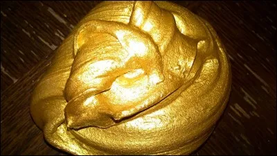 La fourrure animale peut adopter cette couleur, tout comme les troncs des arbres ou la terre... Mais quelle est donc cette couleur illustrant la troisième question ?