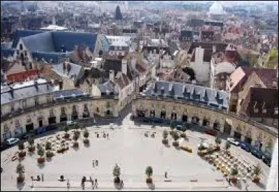 Quel condiment est associ&eacute; &agrave; la ville de Dijon ?