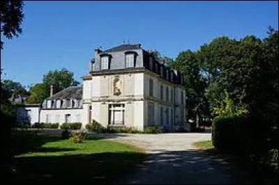 Je vous propose de partir dans le Grand-Est à la découverte du château de La Burie, à Saint-Julien-les-Villas. Ville de l'agglomération Troyenne, elle se situe dans le département ...