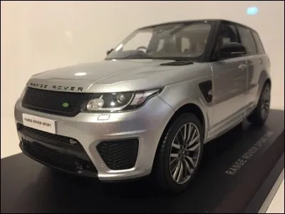 Il prend toute sa place sur la route de Bond.