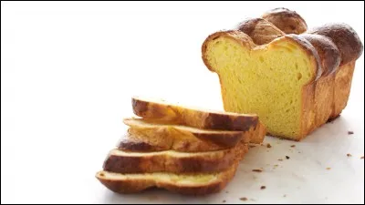 Qui a dit, quand on lui a dit que les paysans manquaient de pain "qu'ils mangent de la brioche !" ?