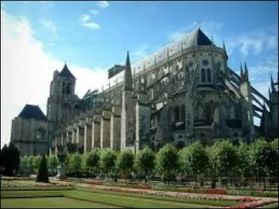 Habitants : 66 071 
Devise : "L'essentiel du pouvoir est aux mains des ..." 
Spécialité : Le coq au vin 
À voir : La cathédrale 
A vu naître : Jacques Cur 
Quelle est cette ville ?
