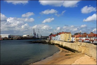 Combien y a-t-il d'heures en voiture pour aller de Hartlepool &agrave; Leeds ?