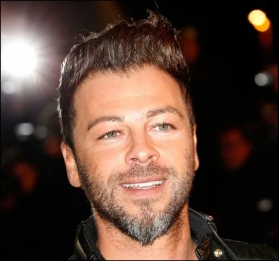 Quel est le vrai non de ce chanteur ?