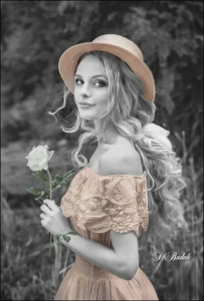 Qui a écrit "Mémoires d'une jeune fille rangée" ?