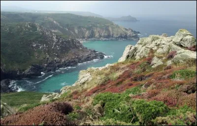 Région d'Angleterre aux magnifiques paysages, où se trouvent les Cornouailles ?