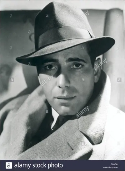 John Huston a réalisé "Le Faucon maltais"