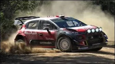Quel est le nom de cette voiture, utilis&eacute;e par S&eacute;bastien Loeb lors de nombreuses comp&eacute;titions ?
