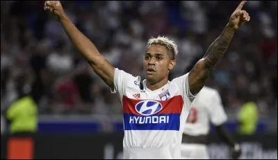 De quel pays est-il originaire ?