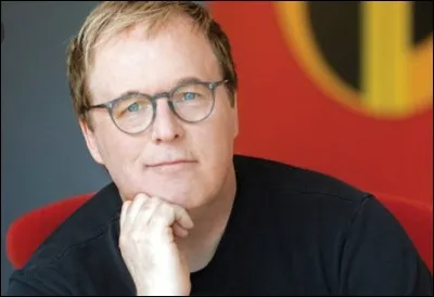 A qui le réalisateur du film prête-t-il sa voix ?