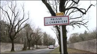Ancienne commune de Nouvelle-Aquitaine, Prissé-en-Carrière se situe dans le département ...