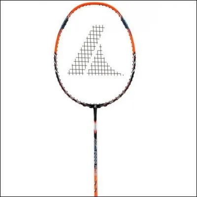 Quelle est la marque de cette raquette de badminton ?