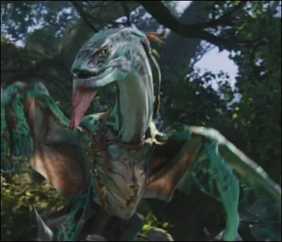 Lui aussi est monté par les Na'vis, mais cette fois, c'est un [...].