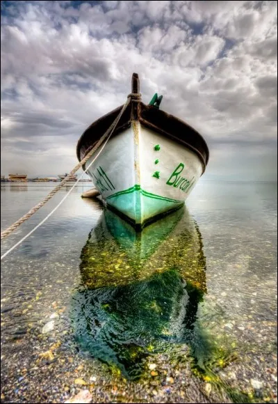 Enfin, ras le bol des bateaux ! "Débarquez-moi..." !