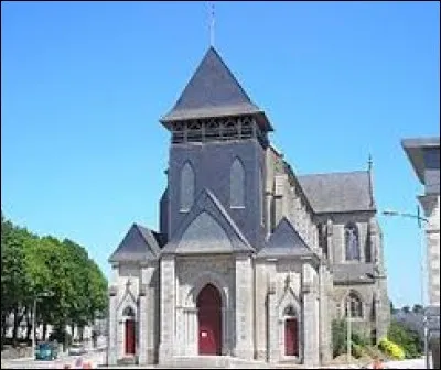 Nous terminons devant l'église Saint-Georges de Villaines-la-Juhel. Ville Mayennaise, elle se situe en région ...