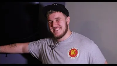 Niveau 2
Quel est le nom de ce beatboxer ?