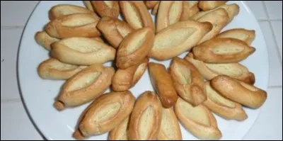 Origine : France (Provence)Constitution : farine de bl&eacute;, sucre, �uf, beurre et eau de fleur d'oranger.