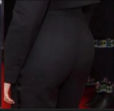 À qui appartient ce fessier ?