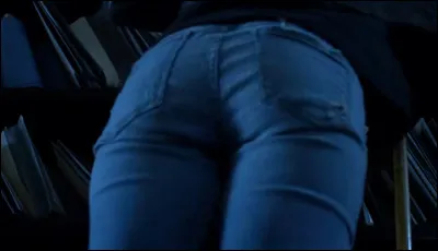 À qui appartient ce fessier ?