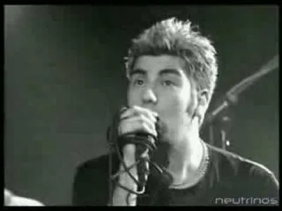 Deftones est passé 3 fois dans l'émission "Nulle Part Ailleurs" sur Canal +. Quelles sont les 3 chansons qui ont été jouées ?