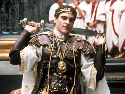 Comment s'appelle Joaquin Phoenix dans 'Gladiator' ?
