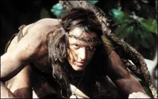 Dans 'Greystoke', quelle actrice incarne la fiance de Tarzan ?