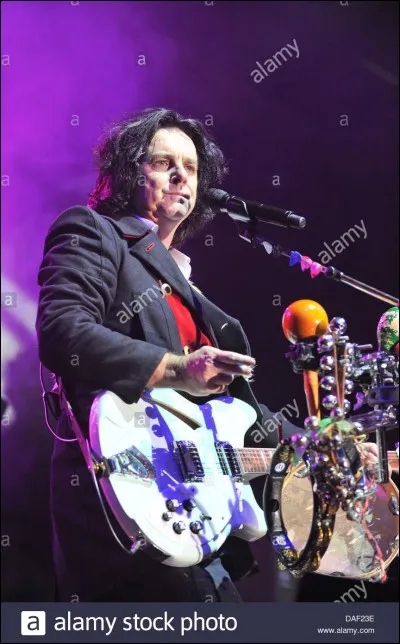 Avant d'être le chanteur de Marillion, de quel groupe Steve Hogarth était-il le claviériste ?