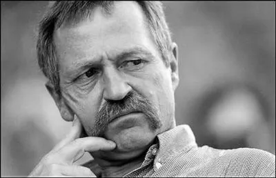 Anti mondialiste, anti OGM ...