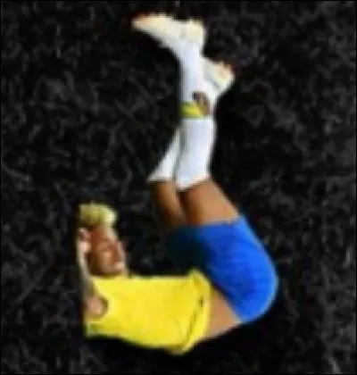 Quelle lettre Neymar a-t-il prise comme apparence ?