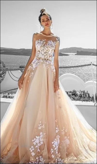 Elle mettra sa robe en dentelle pour aller danser :