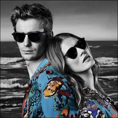 Il expliquait "Si je porte des chemises à fleurs, c'est que je suis en avance de deux ou trois longueurs" :