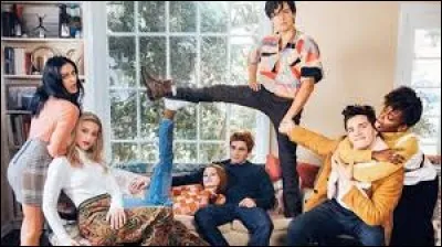 Qui sont les responsables du journal du lycée ?