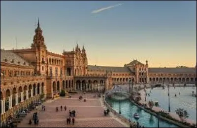 Au Sud de ce pays, on y trouve la ville de Séville.