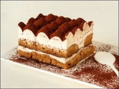 L'un de ses desserts est le tiramisu.