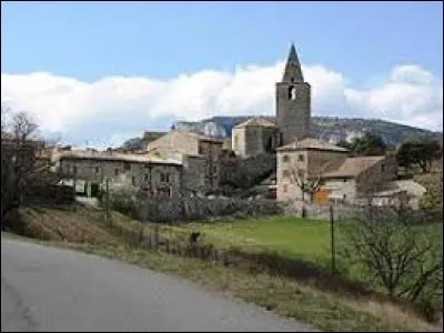 Je vous emmène en Auvergne-Rhône-Alpes, à Gras. Village de l'arrondissement de Privas, il se situe dans le département ...