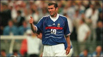Combien de fois Zinédine Zidane a-t-il remporté le Ballon d'or ?