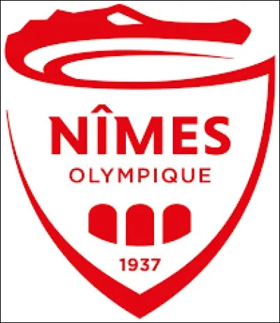 Quel est le surnom des joueurs du Nîmes Olympique ?