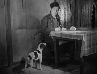 Qui partageait l'affiche avec Gabin dans le film "Le Quai des brumes" ?