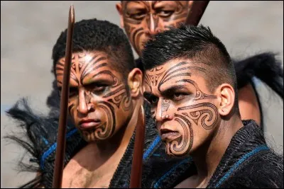 Quel peuple indigène a peuplé la Nouvelle-Zélande vers 1050 ?