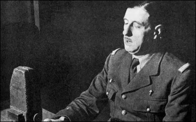 Où le général de Gaulle se réfugie-t-il pour organiser la Résistance ?