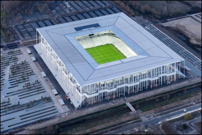 Comment s'appelle le stade des Girondins de Bordeaux ?
