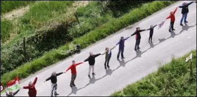 Cette image est liée au clip :