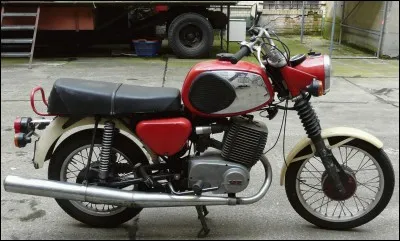 Quelle est cette moto que les coursiers parisiens ont beaucoup utilis&eacute;e dans les ann&eacute;es 70'- 80' ?
