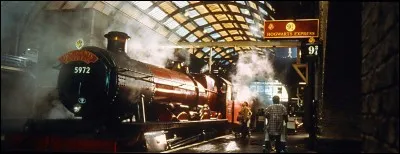 Te voilà sur le quai 9 3/4, le train part dans 5 minutes Tu penses à :