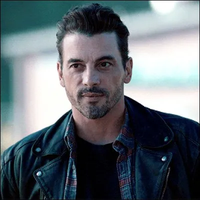 Comment s'appelle le père de Jughead Jones ?