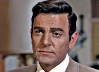 Quel est le vrai nom de Connors ?