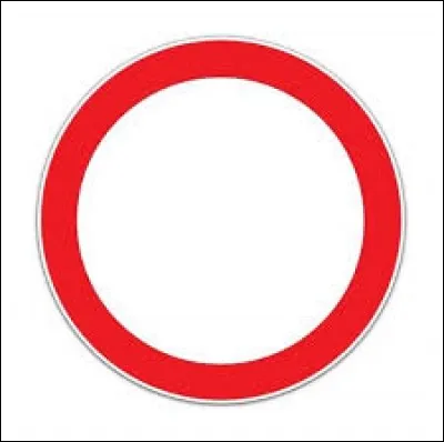 Je me retrouve face à cette signalisation.
Je peux poursuivre ma route si :