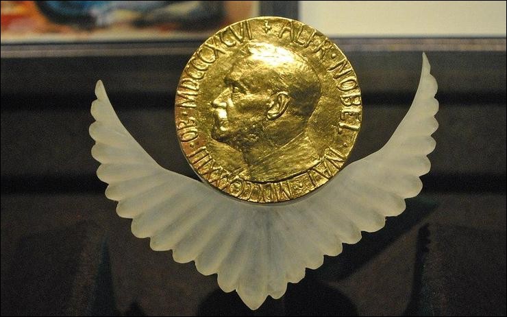 Tous les prix Nobel sont décernés à Stockholm en Suède, sauf le prix Nobel de la paix qui est remis dans quelle ville nordique ?