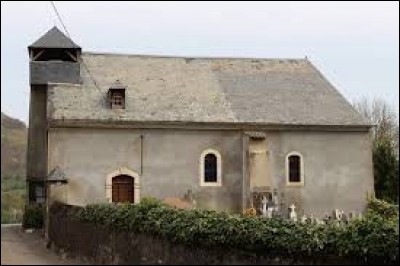 Nous commençons notre balade devant l'église Saint-Blaise d'Arrodets. Petit village de 23 habitants, dans l'arrondissement de Bagnères-de-Bigorre, il se situe dans le département ...