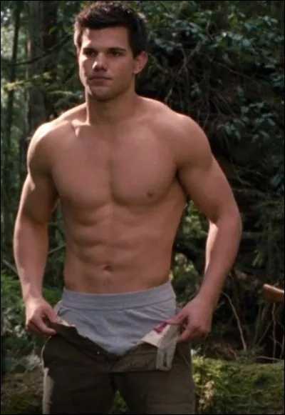 Pourquoi Jacob se déshabille-t-il devant Charlie ?